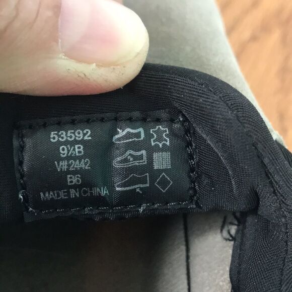 Lands End Suede All Weather Slipin Walking Shoes 9.5B Taupe EUC - Picture 7 of 7